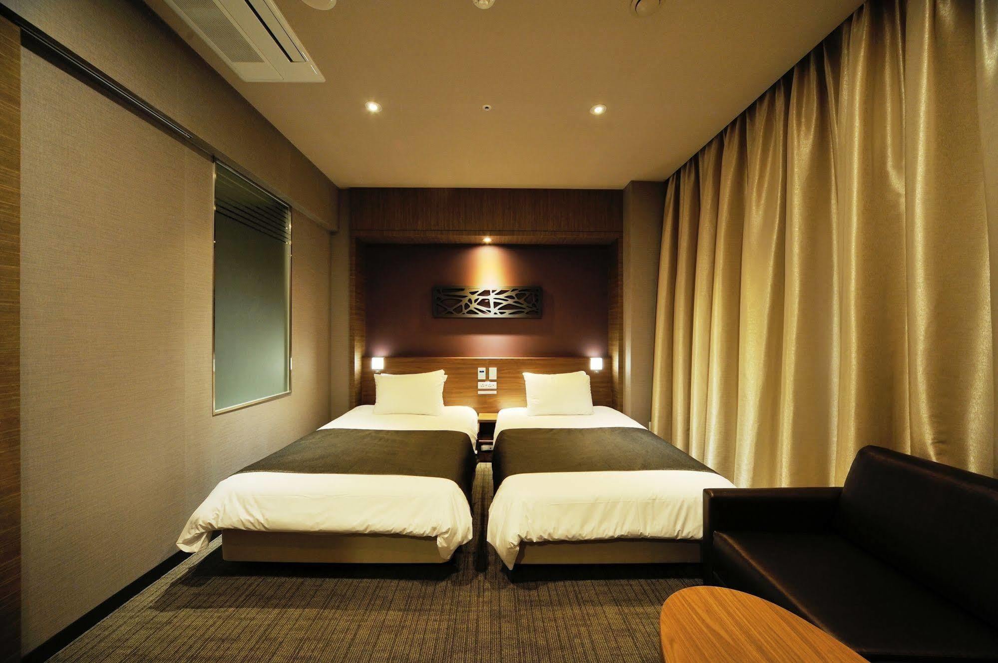 The Recenz Premium Gangnam Garosu-Gil Hotel Сеул Екстер'єр фото
